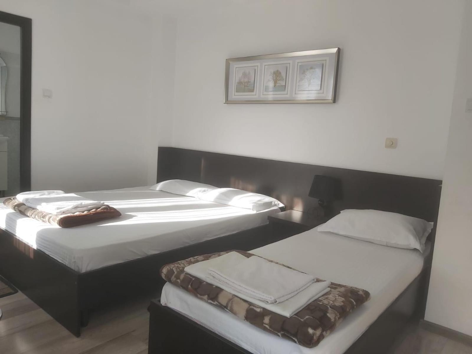 Complex Meridian Западен Ефорие Екстериор снимка