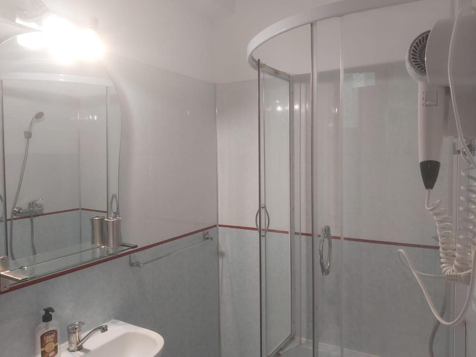 Complex Meridian Западен Ефорие Екстериор снимка